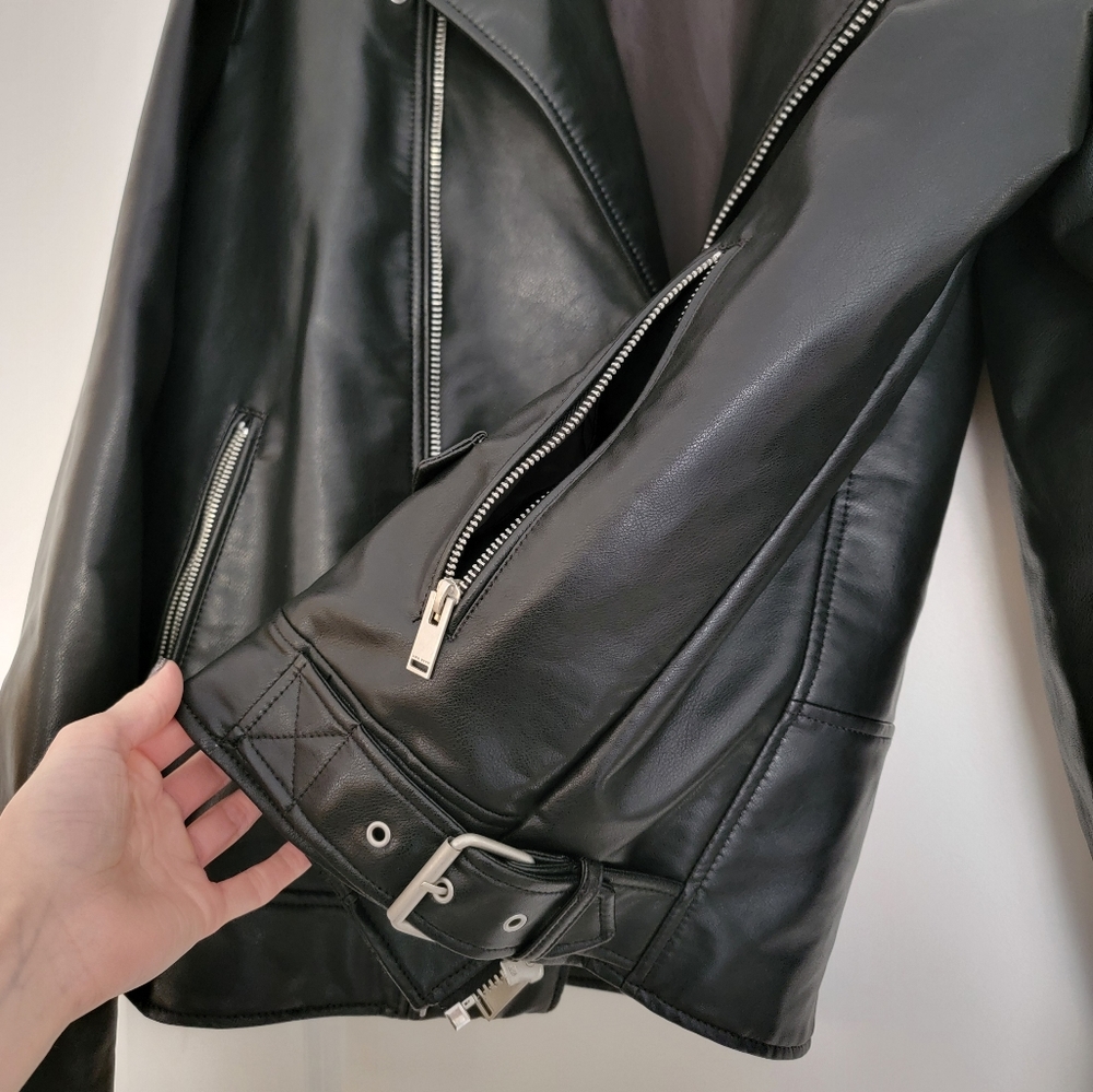 đ¤ Zara Moto BikerâJacket Black Faux Leather Zipper &Buckle Detailing Motorcycle - Picture 10 of 16